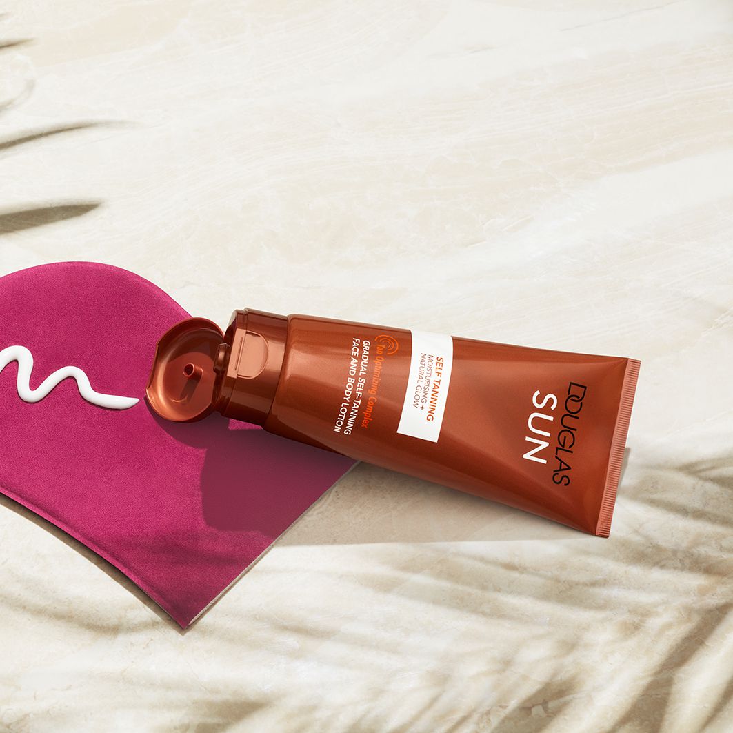 Tan Applicator Glove