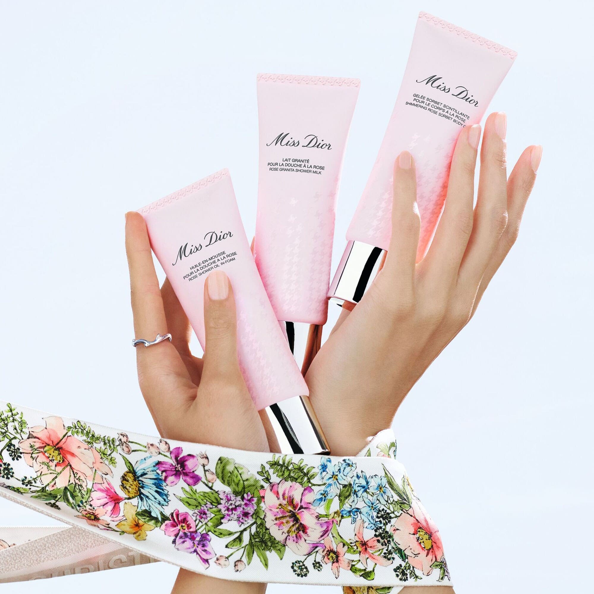 Miss Dior Huile-en-Mousse pour la Douche à la Rose