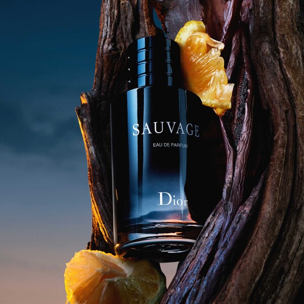 Recarga Sauvage Eau de Parfum  - Recarga de perfume - Notas cítricas e abaunilhadas