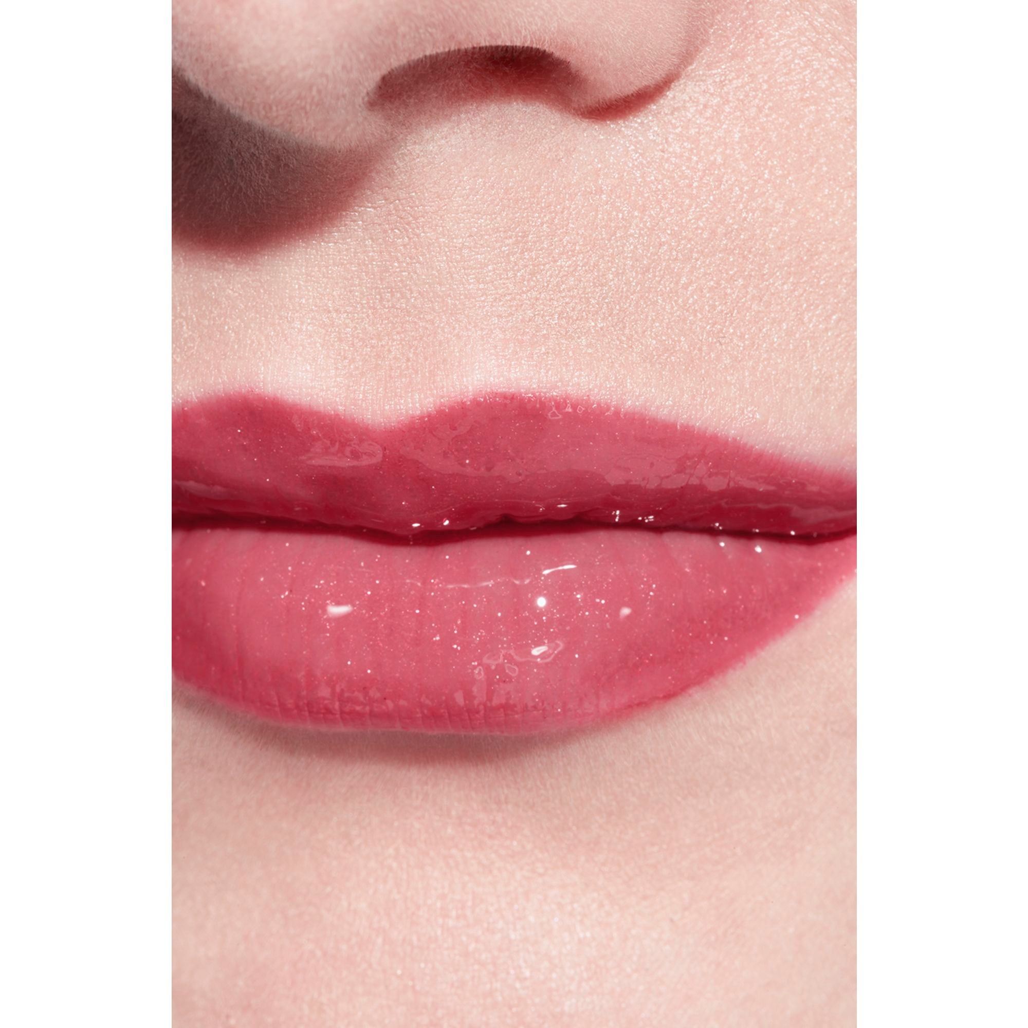 GLOSS DE ALTO BRILHO HIDRATANTE E SUAVIZANTE
