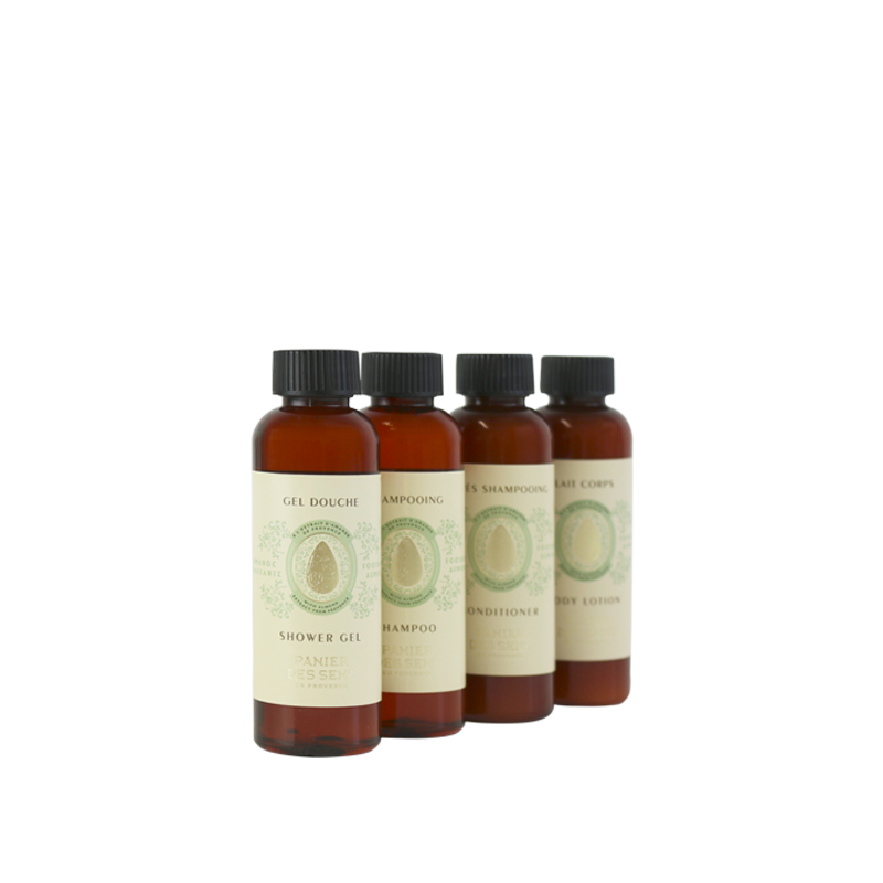Soothing Almond Travel Pouch Almond Set