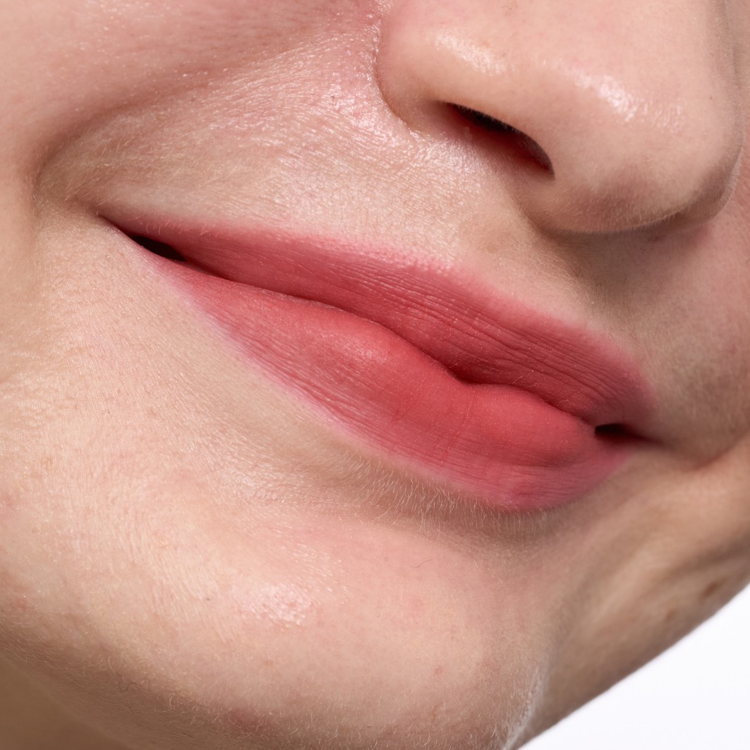 Lip Cheek