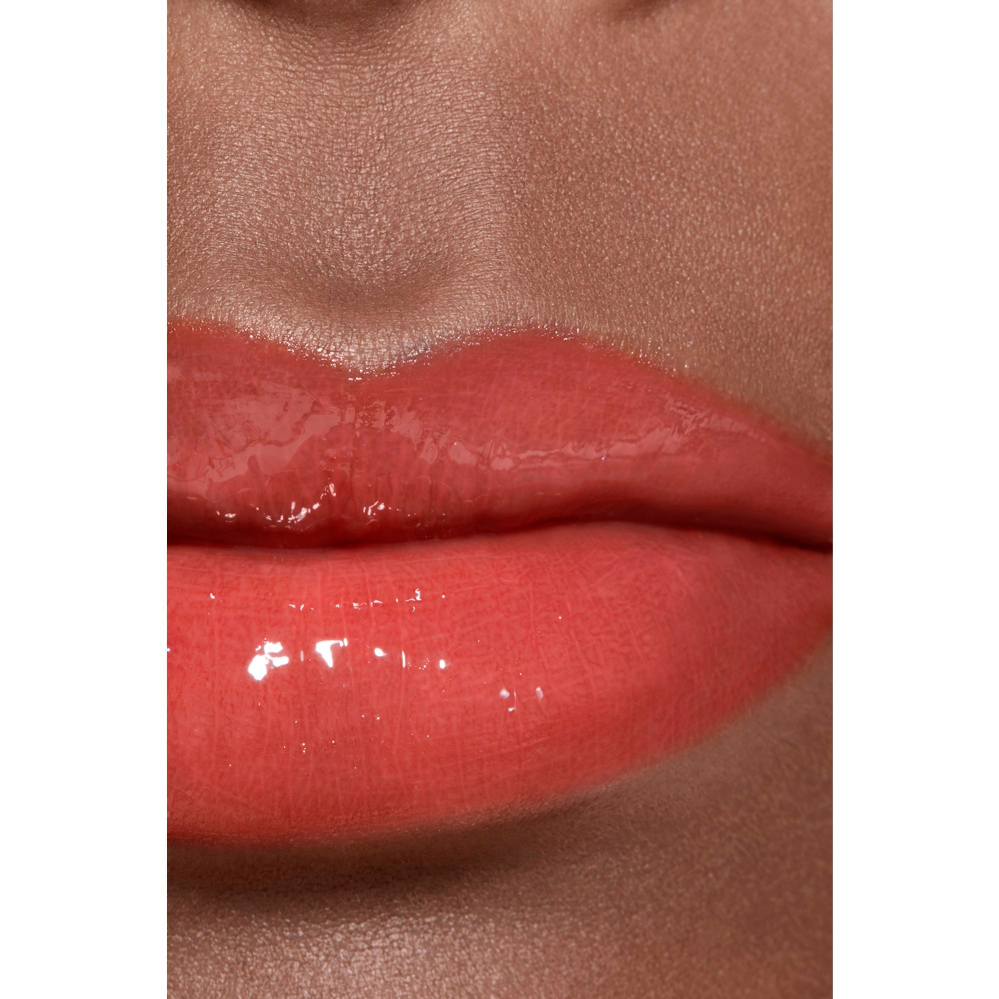 GLOSS DE ALTO BRILHO HIDRATANTE E SUAVIZANTE