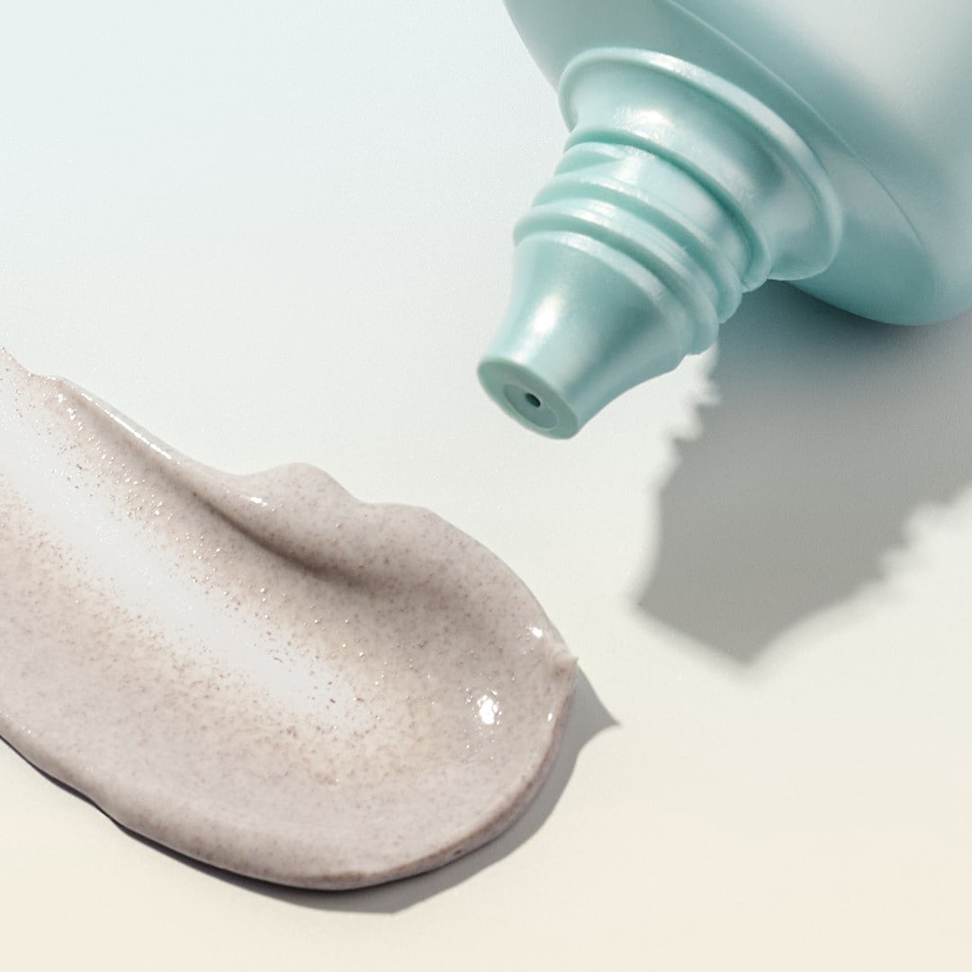 Daywear Plus Sheer Tint SPF 15