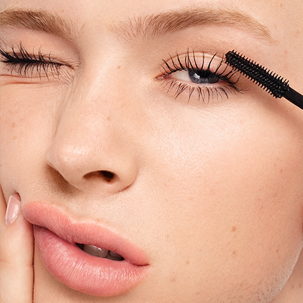 1994 Mascara Black