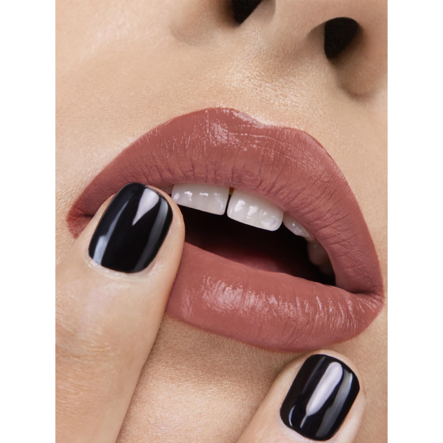 Rouge Pur Couture The Bold Lipstick