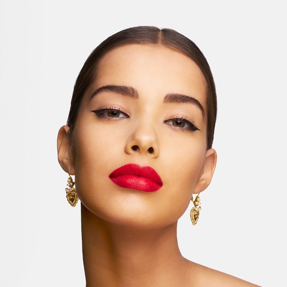Flawless Foundation SPF 20