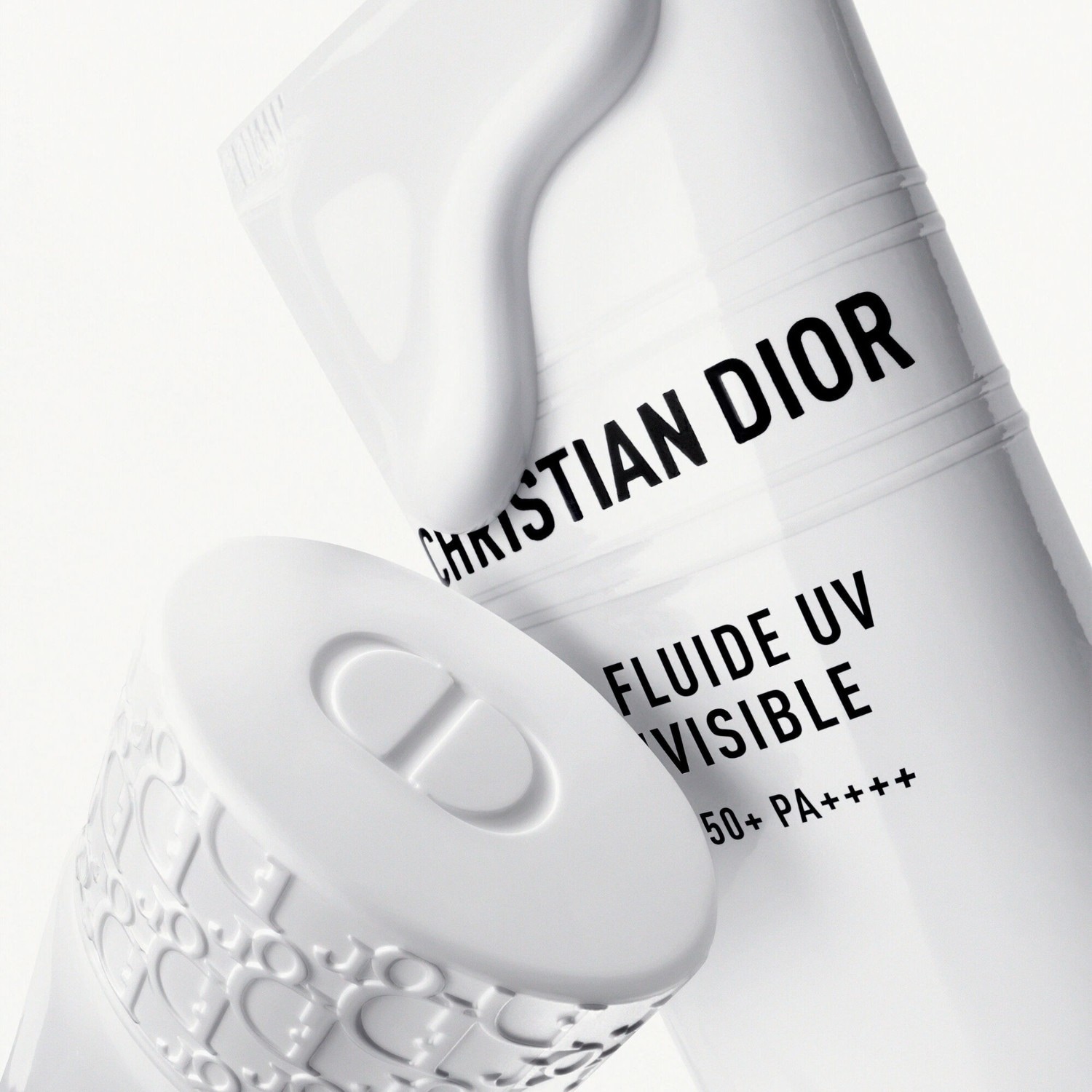 Le Fluide UV Invisible Hydratant SPF 50+ PA++++