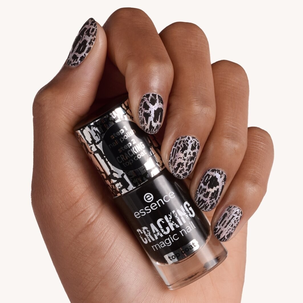 Cracking Nail Top Coat