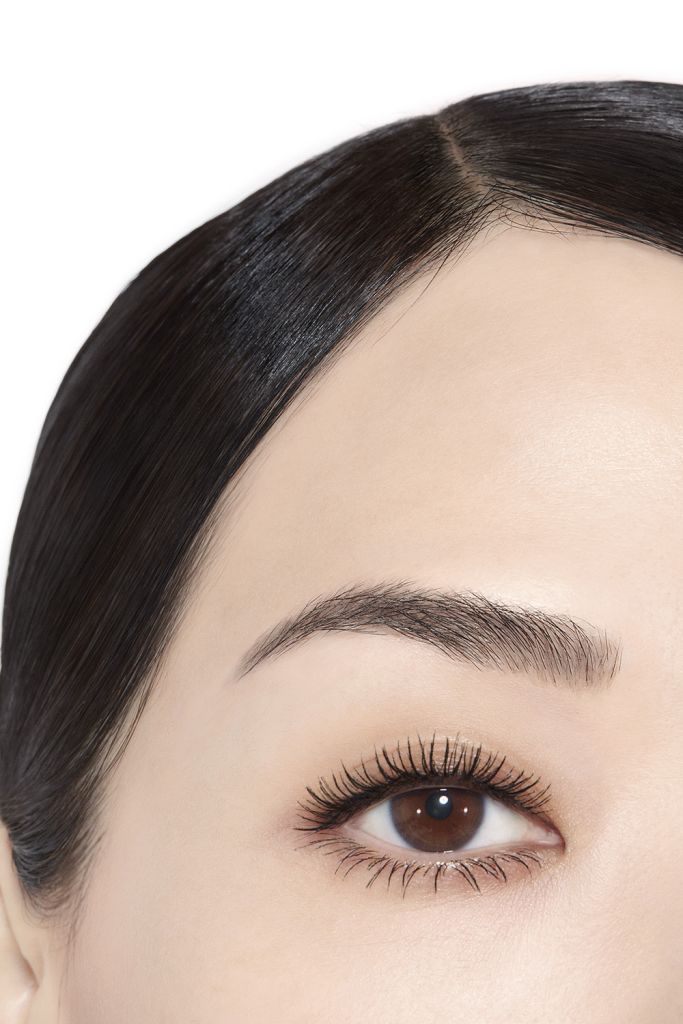 MÁSCARA ALL-IN-ONE: VOLUME, COMPRIMENTO, CURVATURA E DEFINIÇÃO