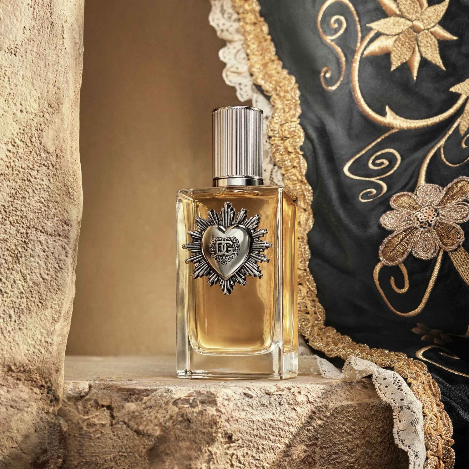 Devotion Men Eau de Parfum Spray