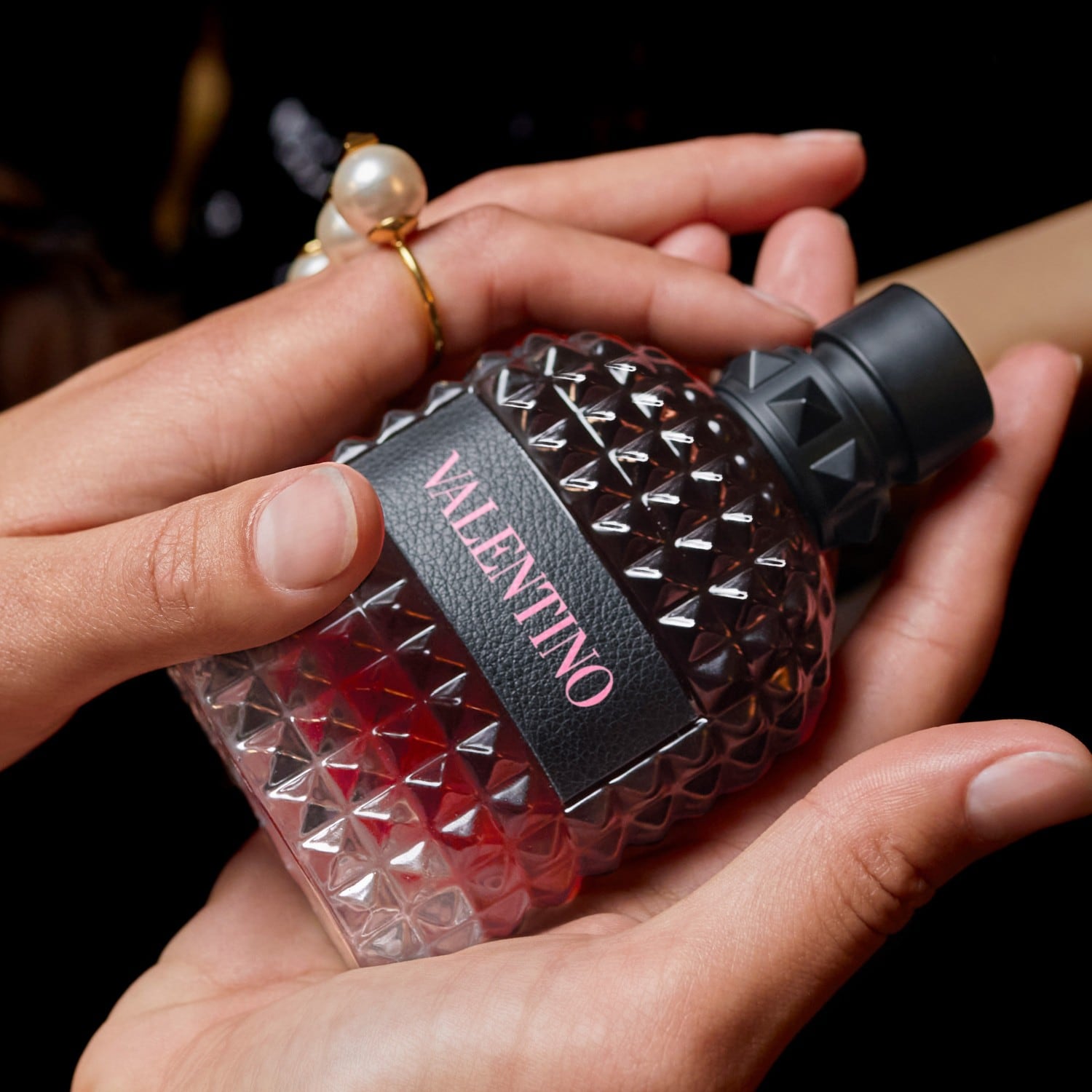 Uomo Born In Roma Intense Eau de Toilette Spray