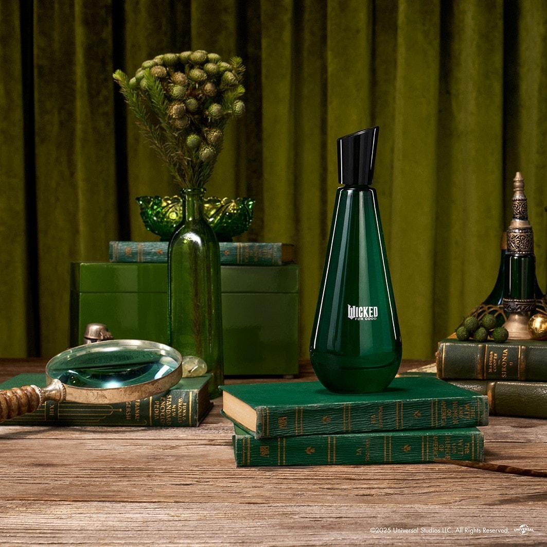 Elphaba Enchanted Eau de Parfum Spray