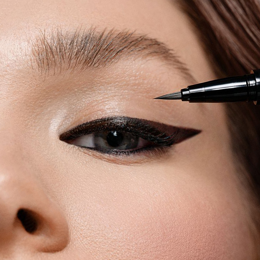 One Move Liquid Eyeliner