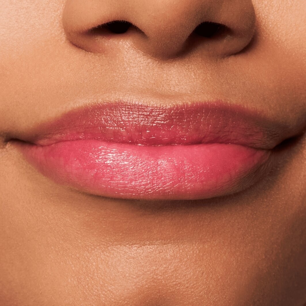 Colour Changing Lipstick