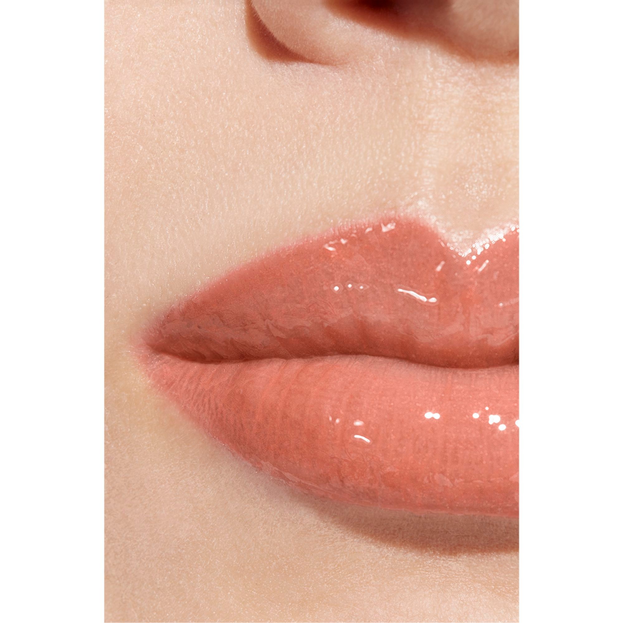 GLOSS DE ALTO BRILHO HIDRATANTE E SUAVIZANTE