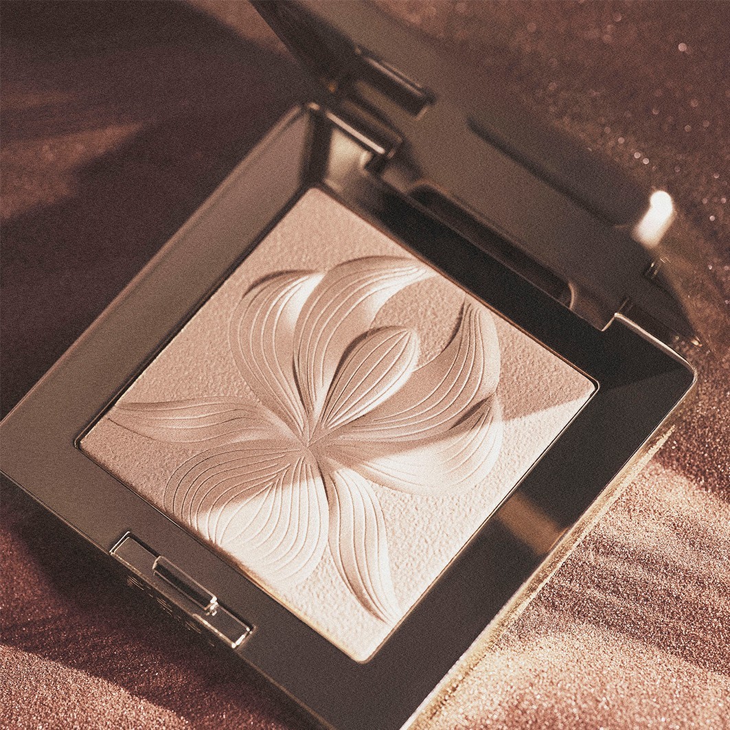 L'Orchidee Highlighter
