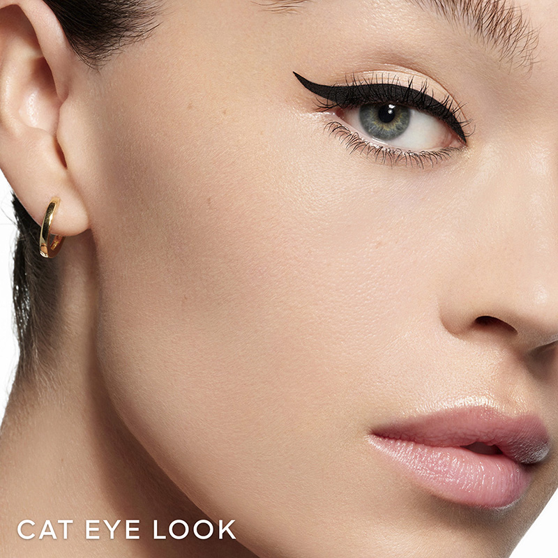 Graphic Liner Black