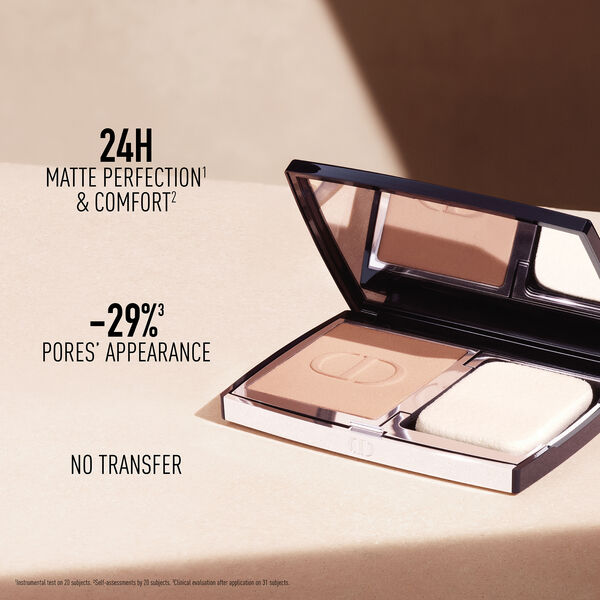Dior Forever Natural Velvet  - Base compacta