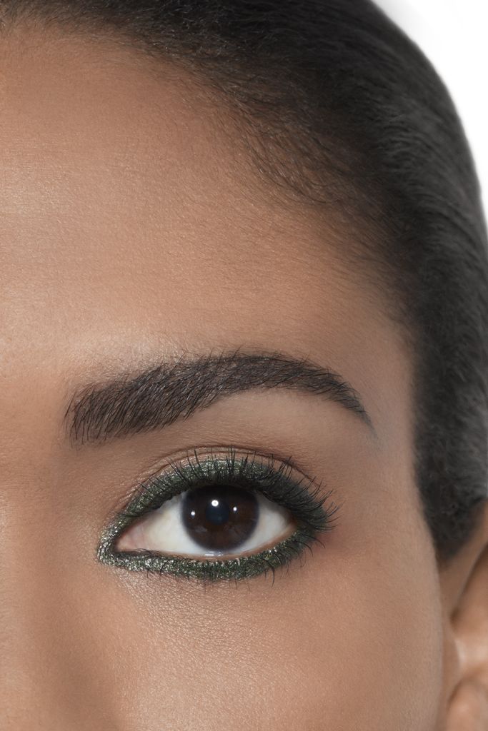 LAPIS CONTORNO DE OLHOS, LINER E KHÔL LONGA DURAÇÃO