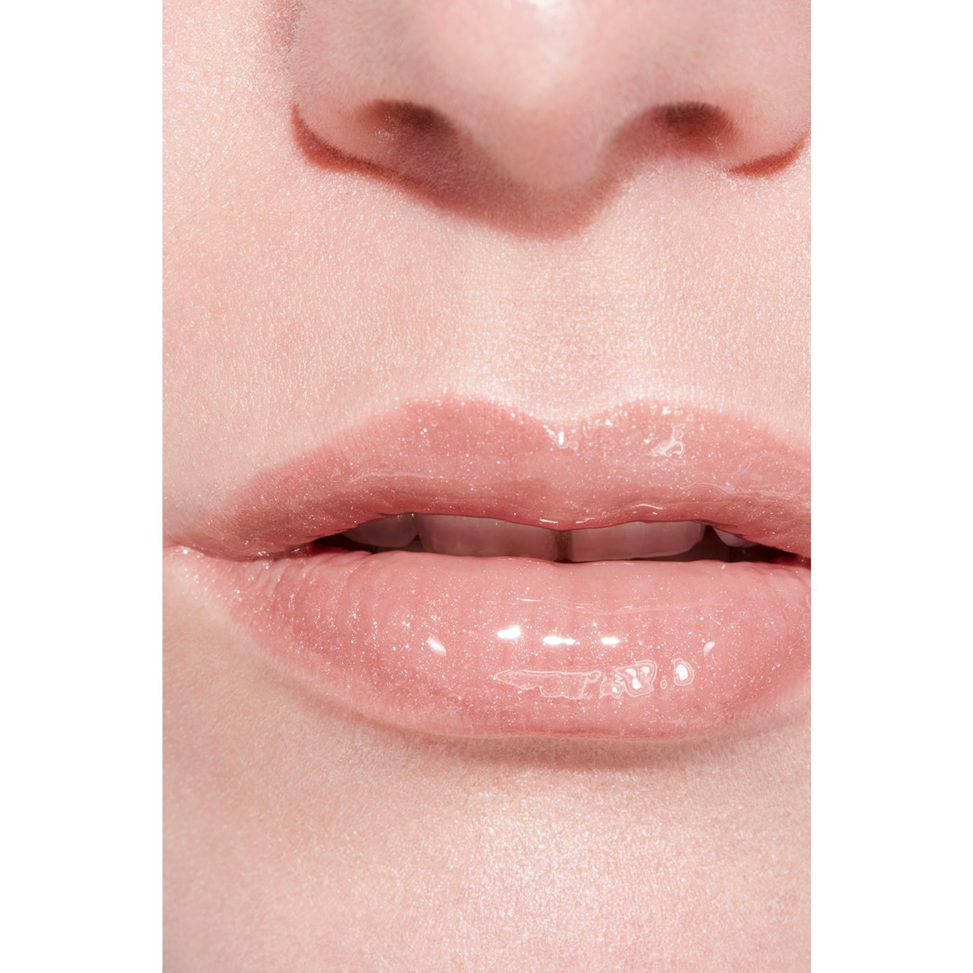 GLOSS DE ALTO BRILHO HIDRATANTE E SUAVIZANTE