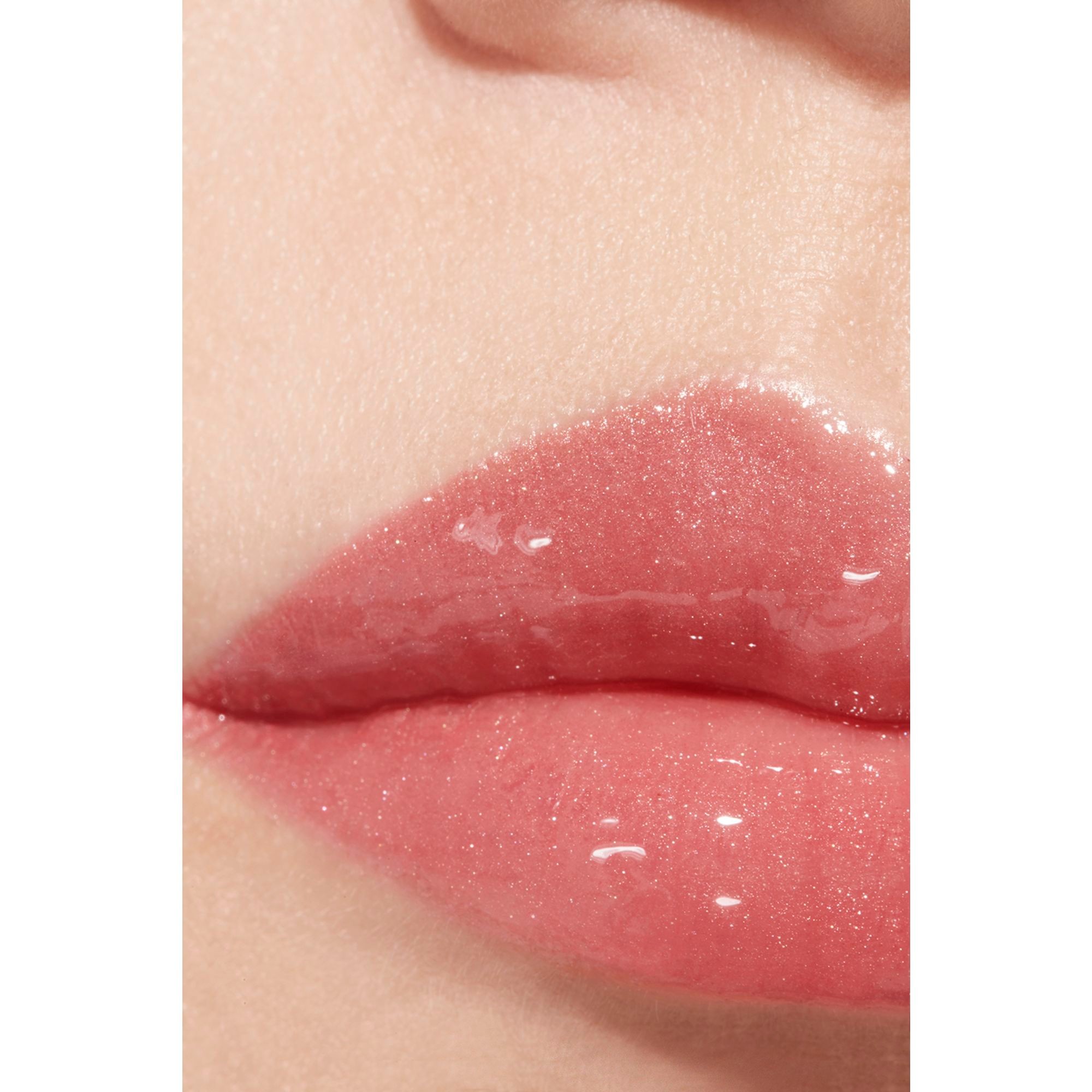 GLOSS DE ALTO BRILHO HIDRATANTE E SUAVIZANTE