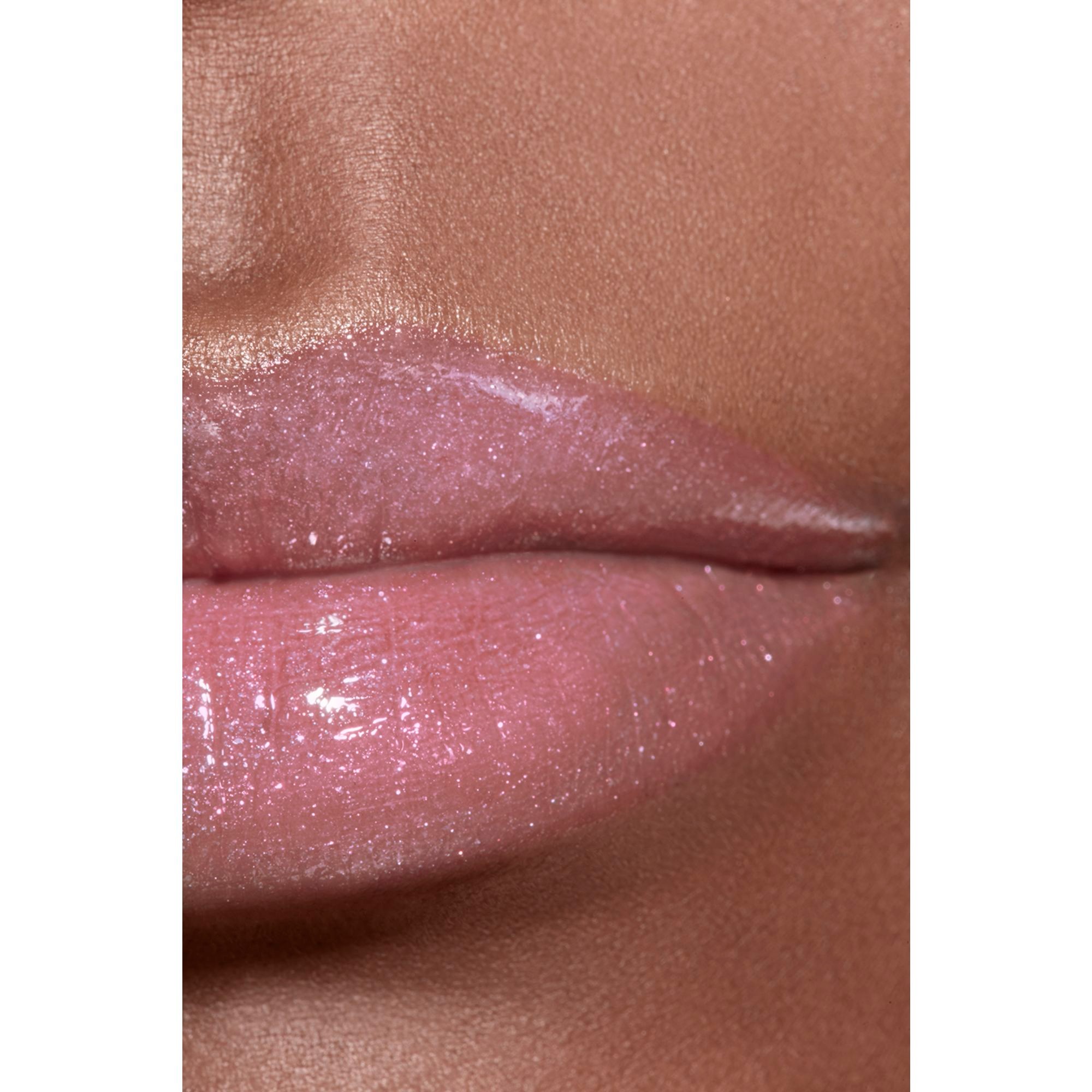 GLOSS DE ALTO BRILHO HIDRATANTE E SUAVIZANTE