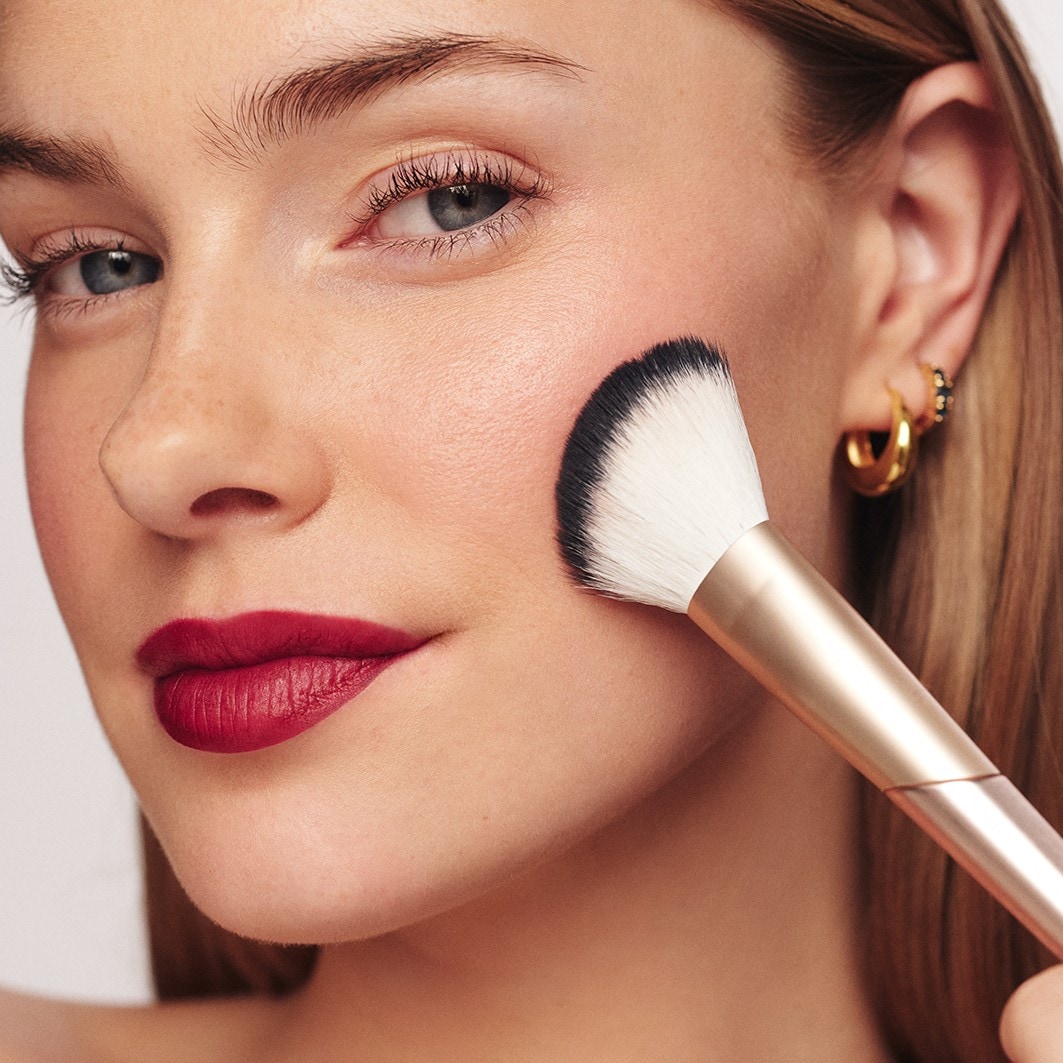 Blush Cheek Brush