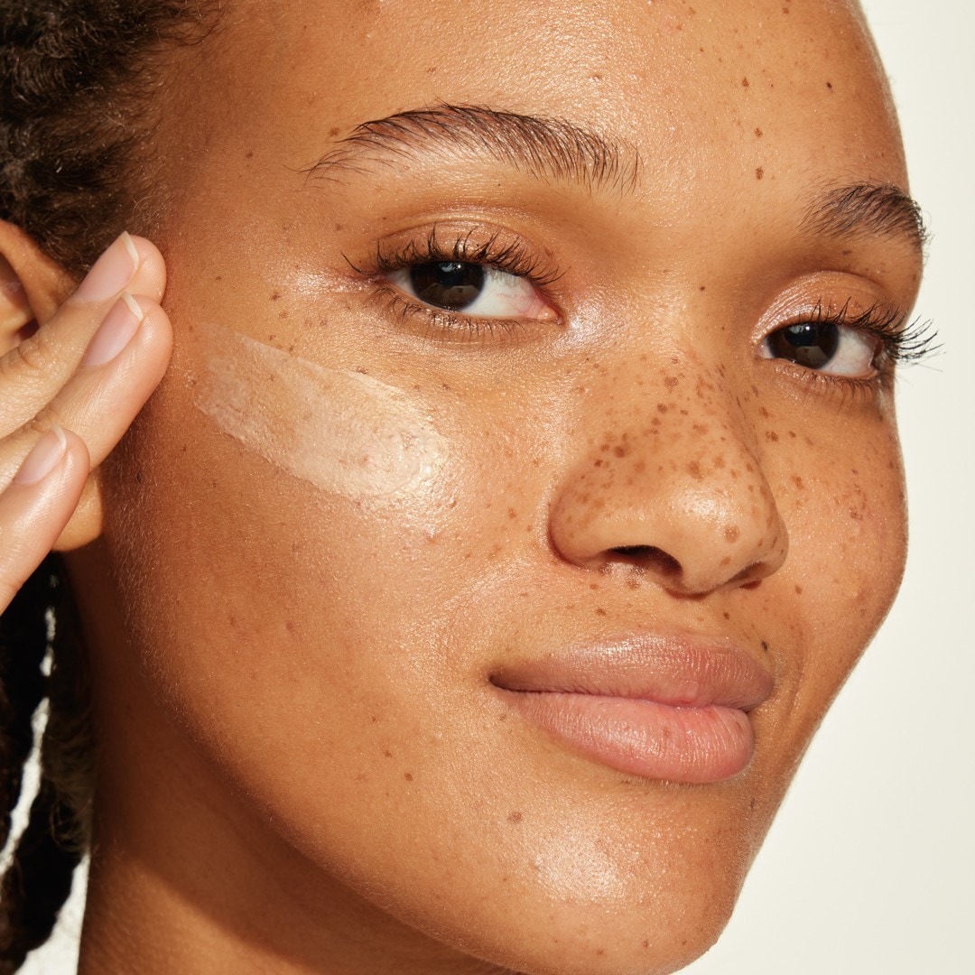 Glow-Boosting Moisture Pearl Glow