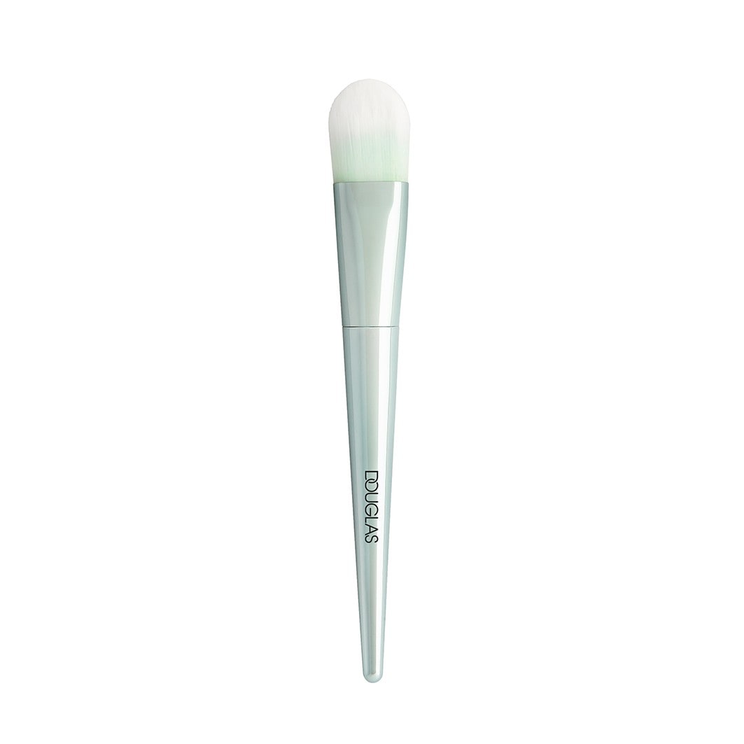 Flat Foundation Brush 100