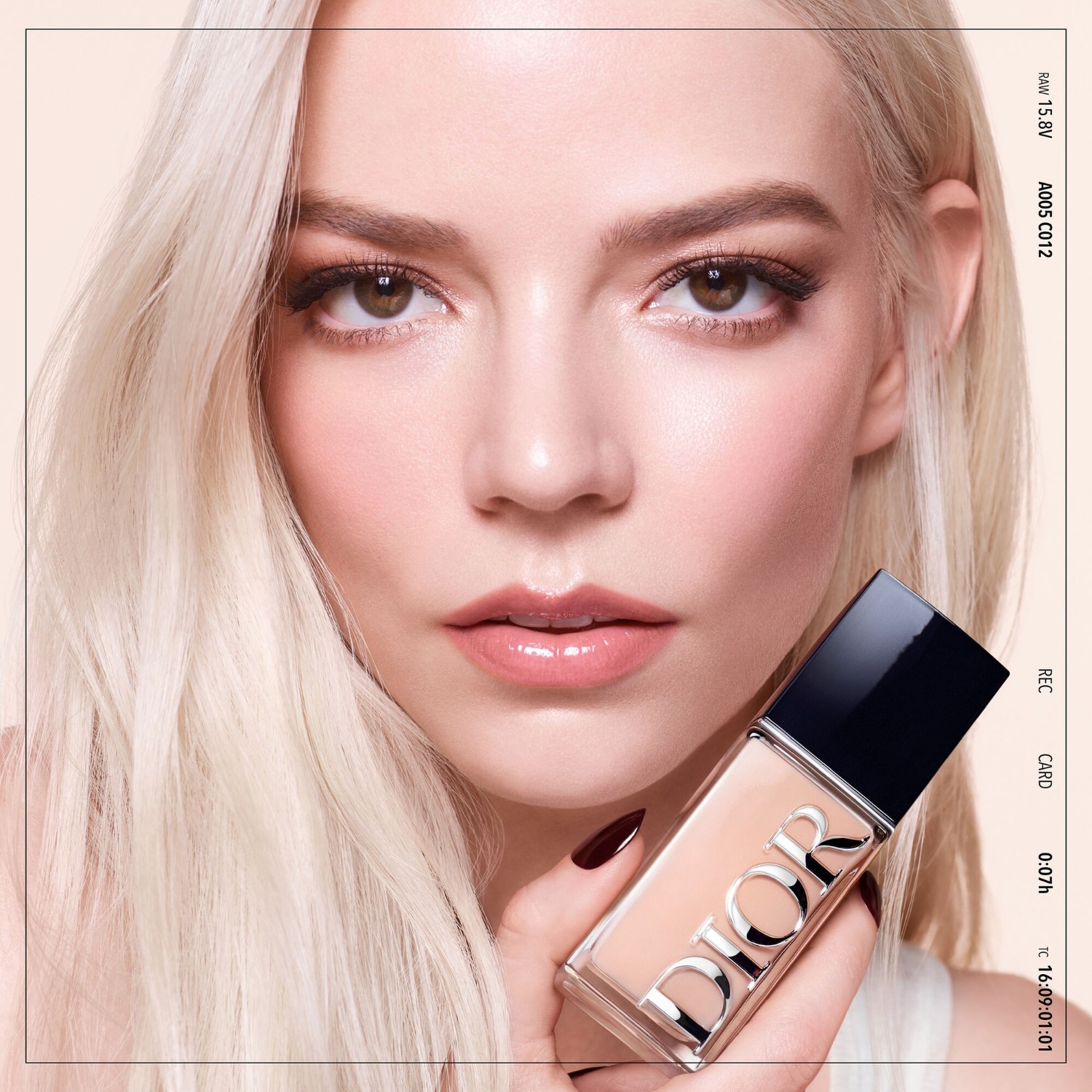Forever Foundation Skin Glow