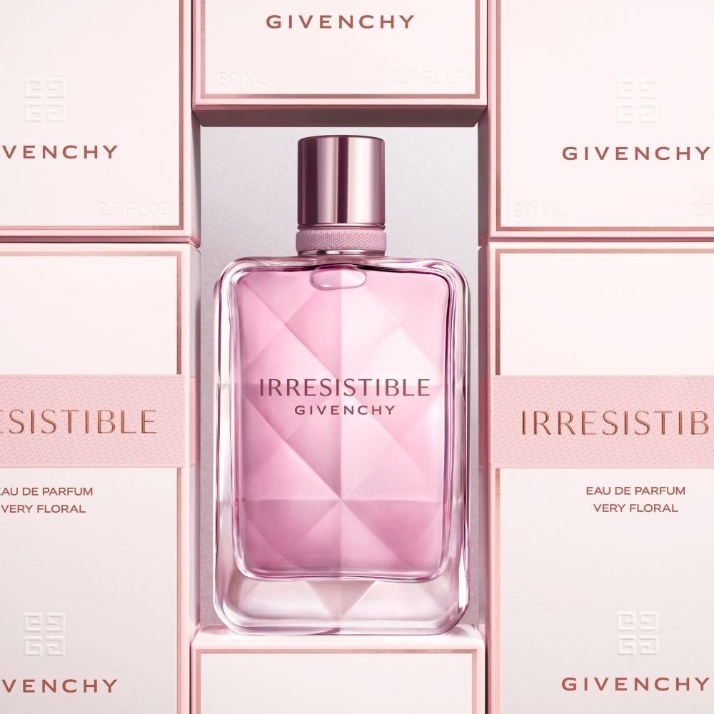 Irresistible Very Floral Eau de Parfum Spray