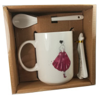 Douglas Exclusivos Special Moments Mug Giftset Girl Under Mistlet Douglas Exclusivos Special Moments Mug Giftset Girl Under Mistlet