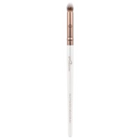 Luvia Cosmetics Pointed Crease Brush