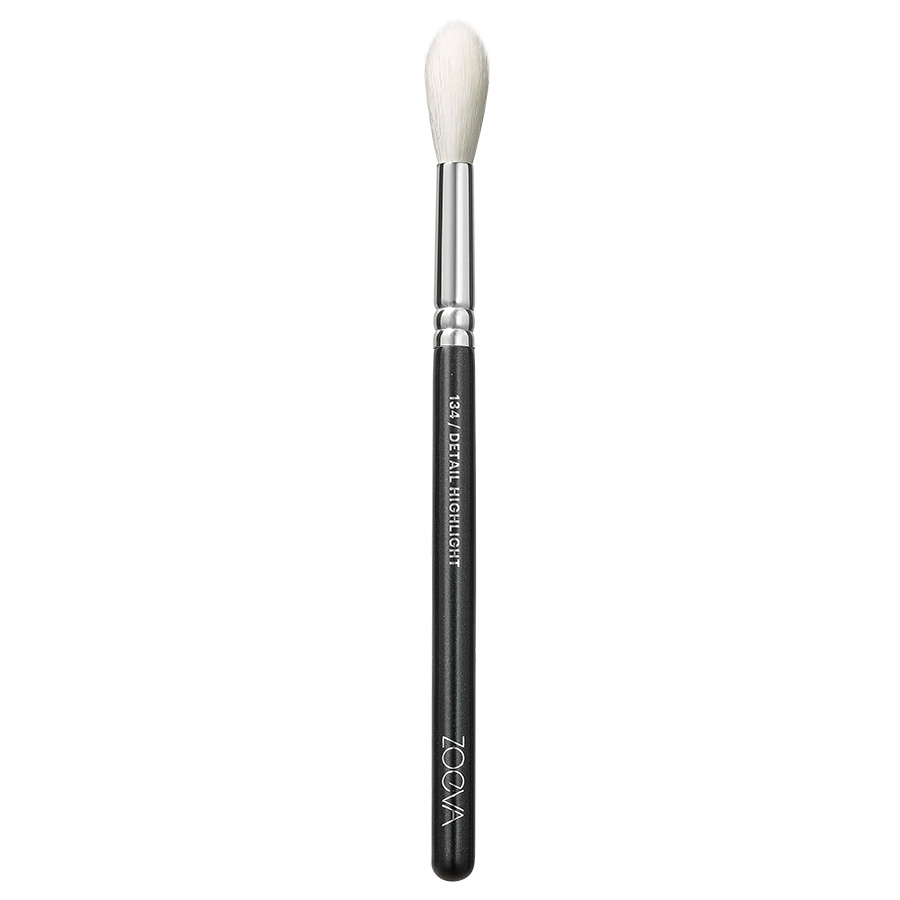 ZOEVA Cosmetics Face Brushes 134 Detail Highlight DOUGLAS