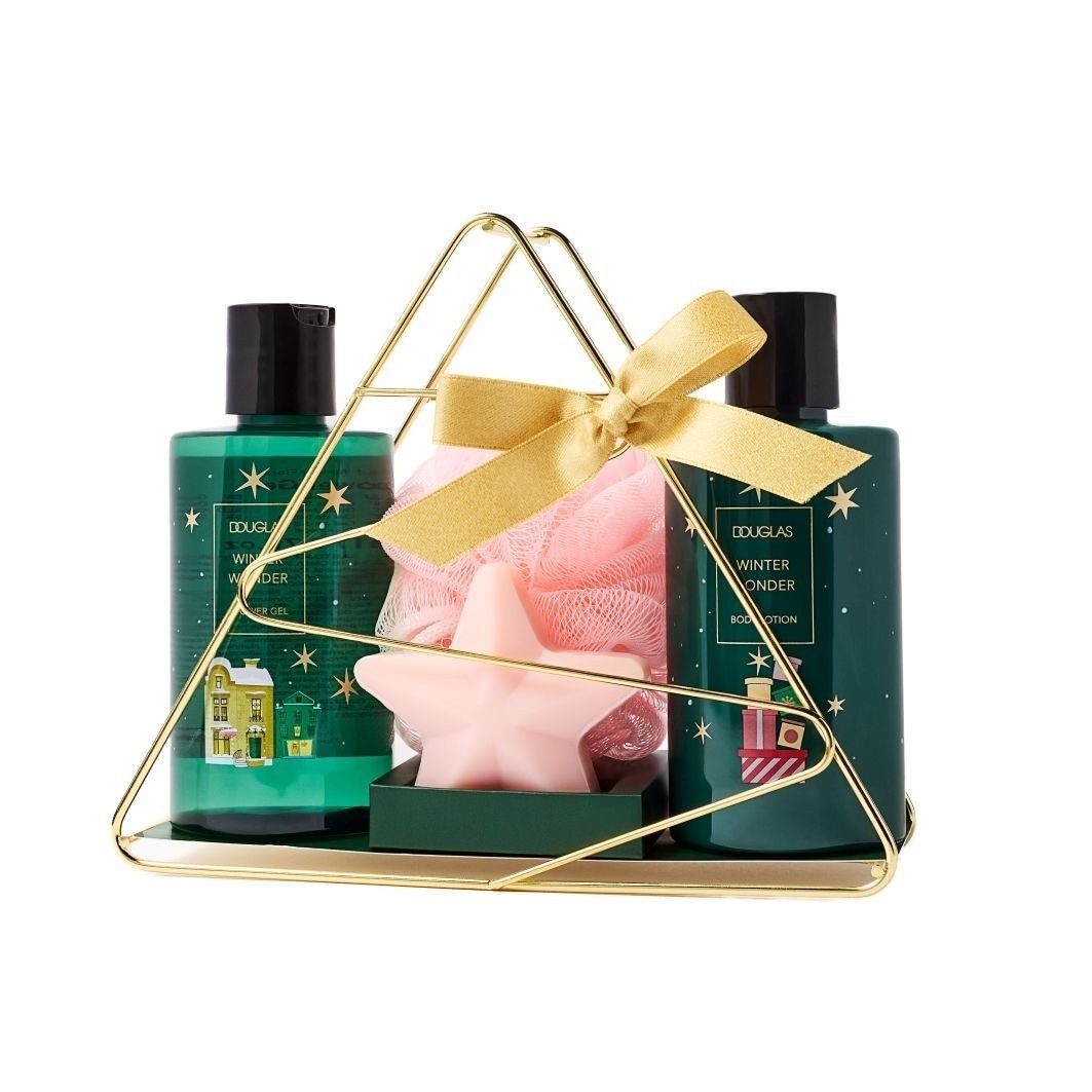 Douglas Collection - Under The Tree Set - 